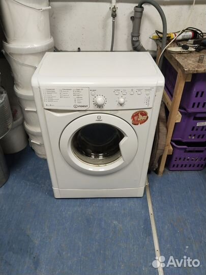 Стиральная машина Indesit 5кг