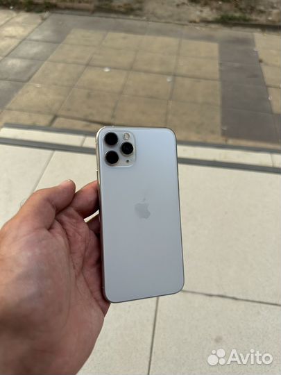 iPhone 11 Pro, 64 ГБ