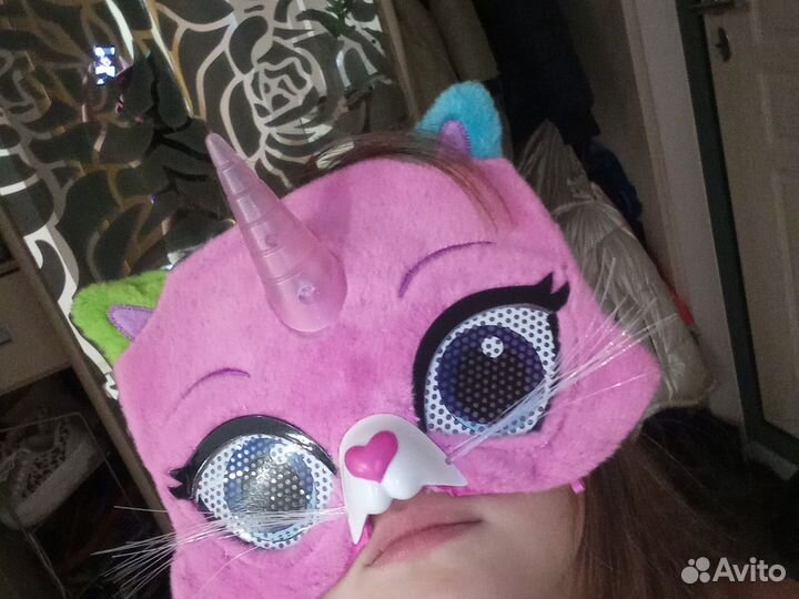 Кот единорог