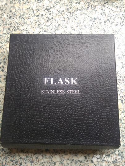 Подарочный набор для мужчин. Фляжка и рюмки. СССР