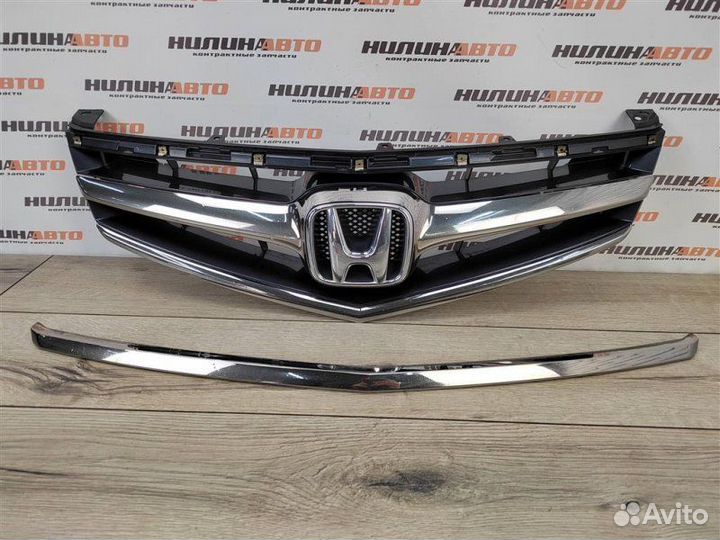 Решетка радиатора Honda Accord 7 седан CM 2.4