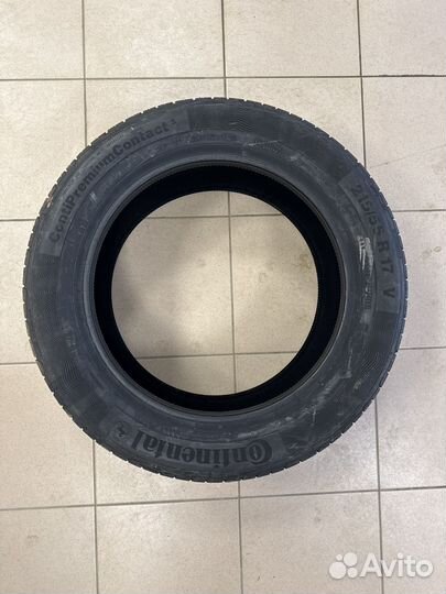 Continental ContiPremiumContact 5 215/55 R17 94V