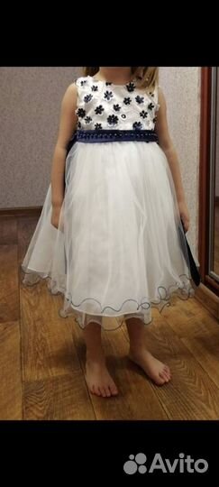 Платье праздничное для девочки 110р