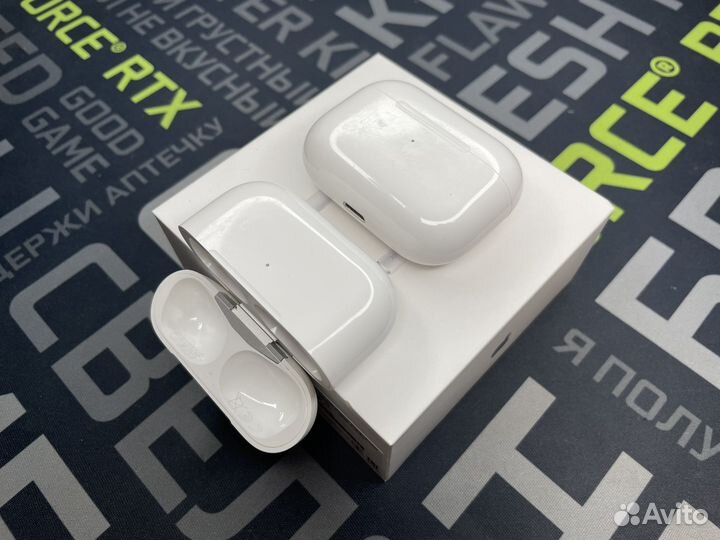 Оригинал зарядный футляр/кейс для AirPods Pro Б/У