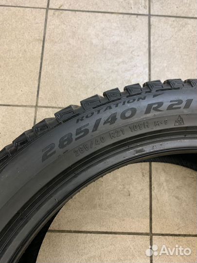 Pirelli Scorpion Ice Zero 2 285/40 R21