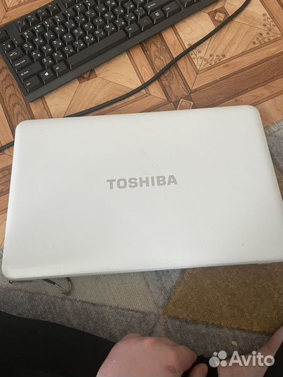 Ноутбук toshiba i5/2gb video/500hhd на запчасти