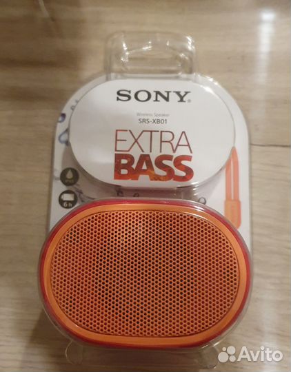 Пopтативнaя колонка Sоny SRS-хв01