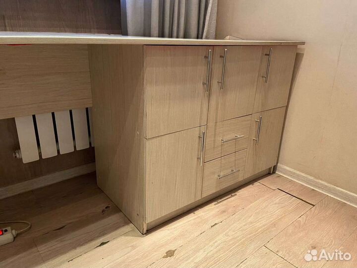 Компьютерный стол