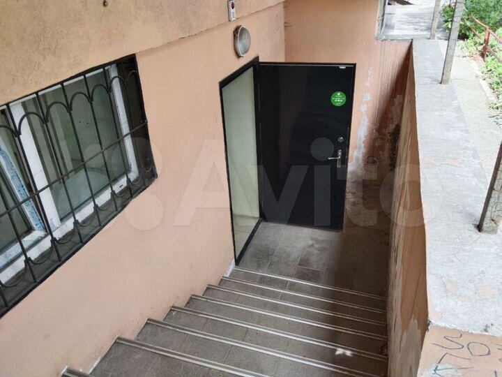 Помещение с отдельным входом, 226 м2