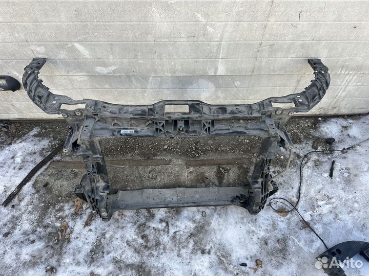 Передняя панель, Телевизор Audi A1 8X 2010 - 2012