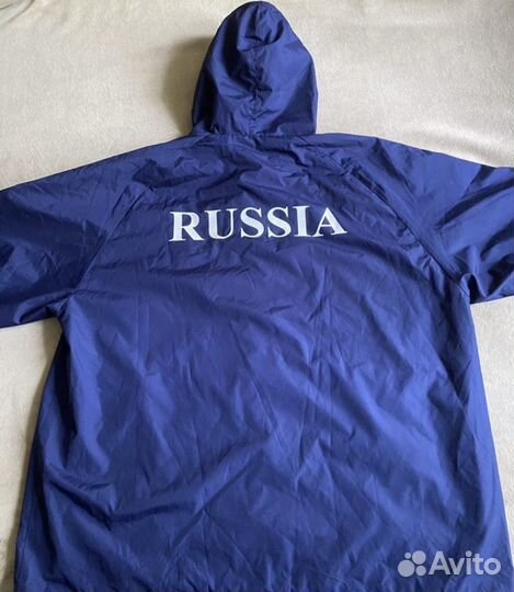 Ветровка Reebok новая (р XL,XXL )