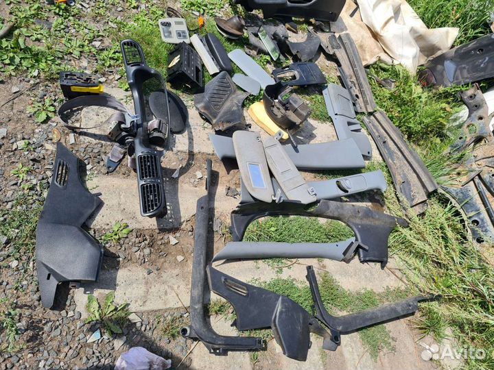 Пластик салона Пежо 406