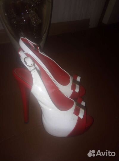 Босоножки женские 35 размер