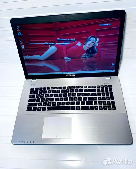 Мощный игровой Core i7/SSD/8gb/17.3/Full HD