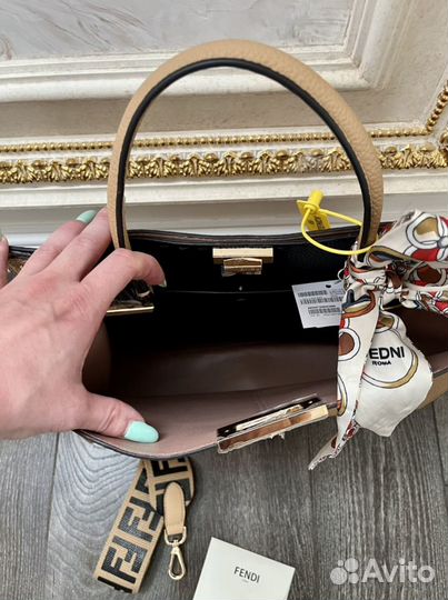 Женская сумка Fendi