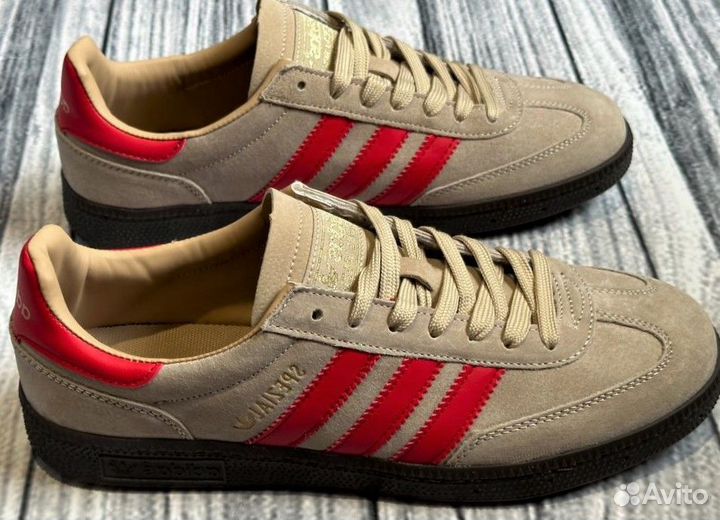 Кроссовки adidas Spezial