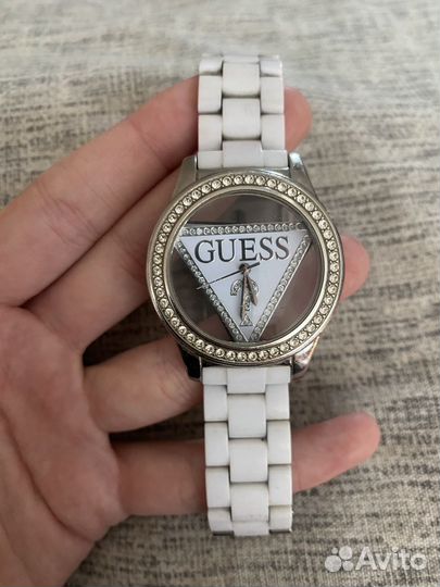 Часы guess