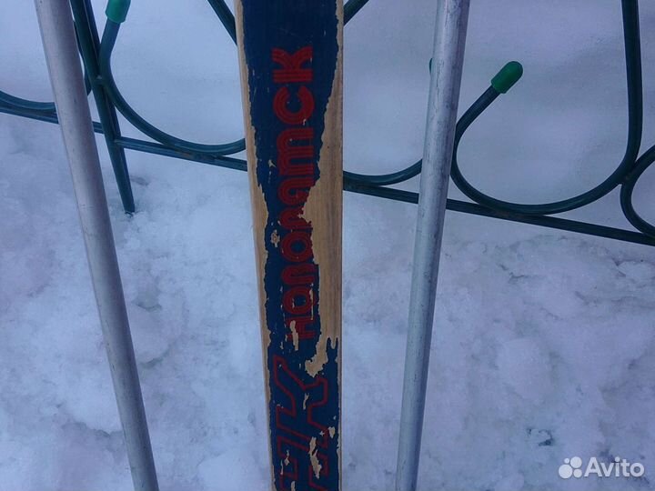 Лыжа деревянная 200 см 1 шт