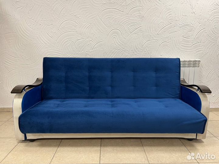 Диван