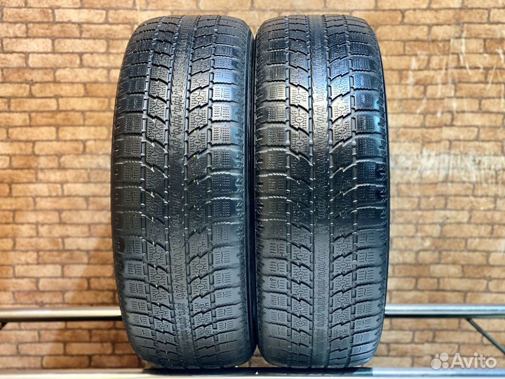 Toyo Observe GSi-5 235/55 R20