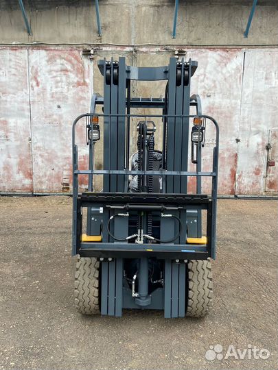 Вилочный погрузчик CHL CPD30, 2023