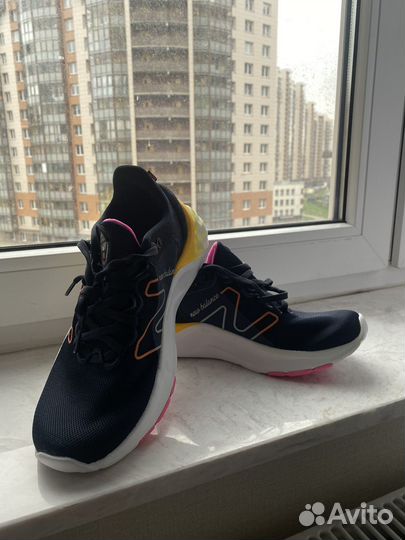 Кроссовки new balance женские