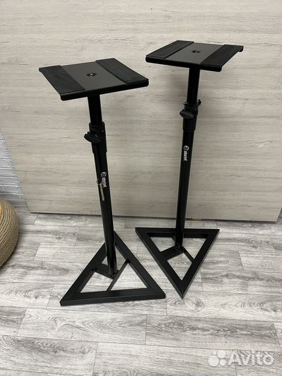 Стойки для мониторов adam hall