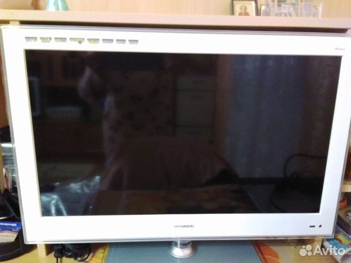 Телевизор ж/к LCD