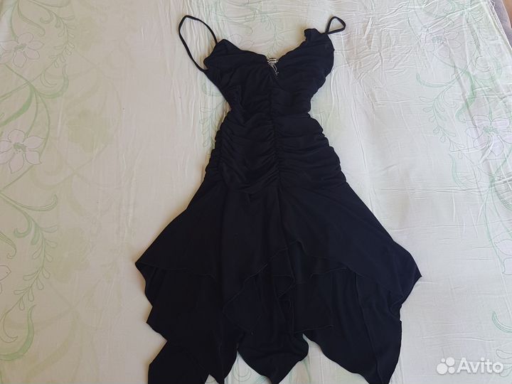 Платье черное открытая спина
