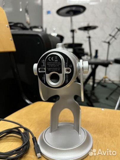 Микрофон blue yeti новый