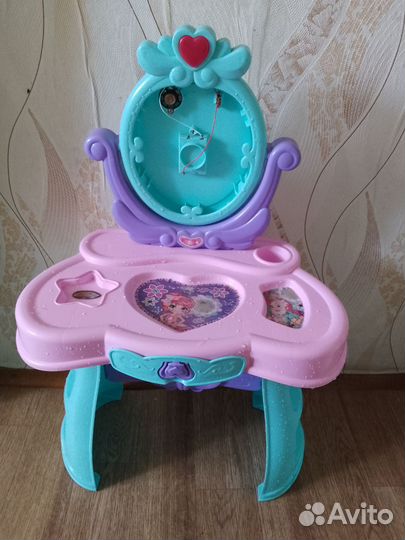 Туалетный столик для девочки