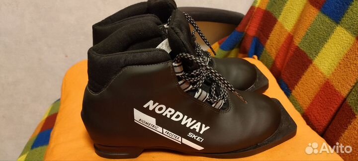 Ботинки для беговых лыж Nordway Skei 75 мм