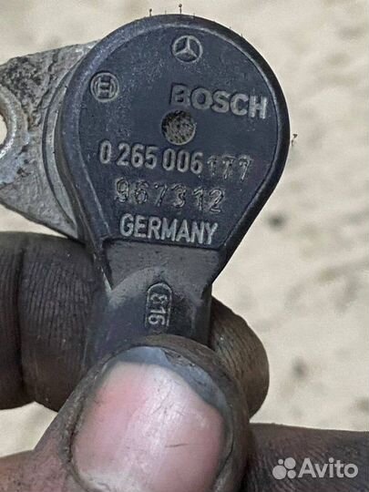 Датчик ABS задний левый Mercedes-Benz E-Class W210