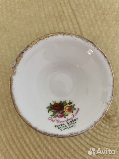 Вазочка с ручками Royal Albert