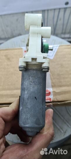 Моторчик стеклоподъемника для бмв Х5 Е70 Х6 Е71