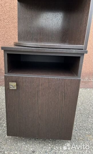 Полка с тумбой