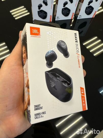 Беспроводные наушники JBL Wave Buds черный