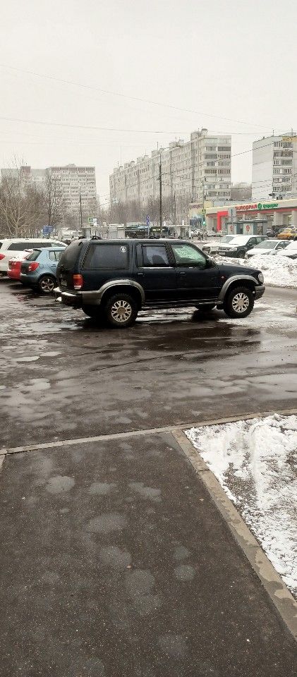 Ford Explorer: фото владельца