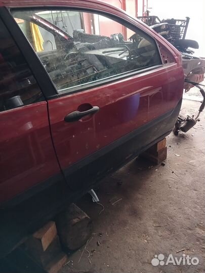 Дверь ford focus 1