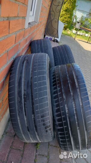 Bridgestone Blizzak PM-20 245/40 R20