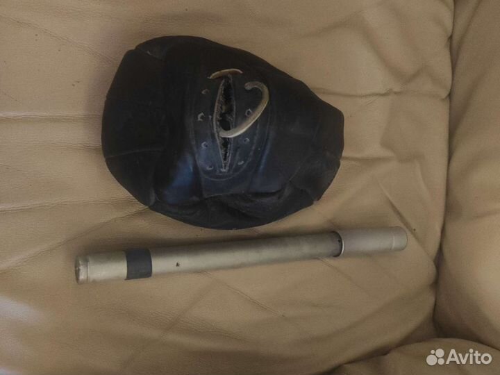 Раритетный кожаный футбольный мяч