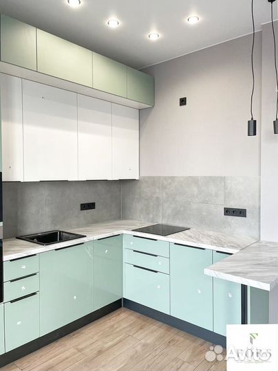 Встроенный кухонный гарнитур 