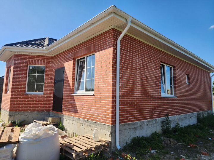 Дом 100 м² на участке 8 сот.