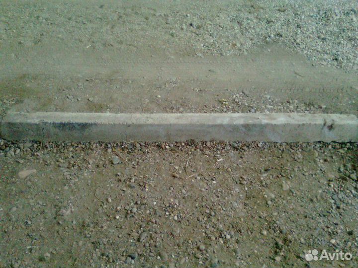 Куски Ракушечника и бетона. Планка угловая. и т.д