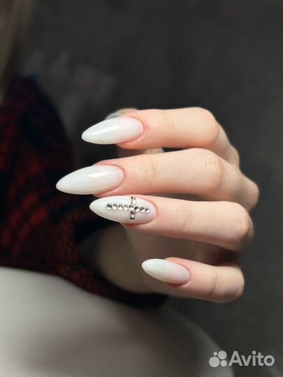 Маникюр энгельс