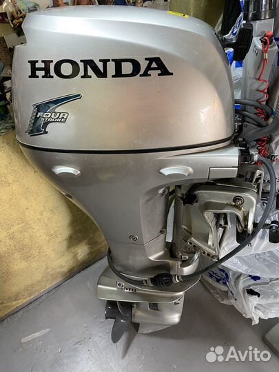 Лодочный мотор Honda 20