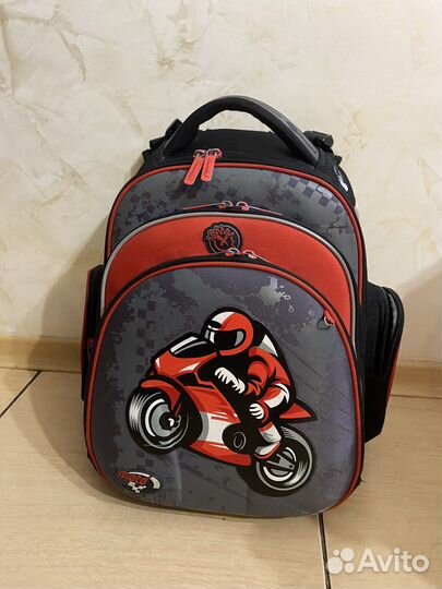 Рюкзак для мальчика школьный