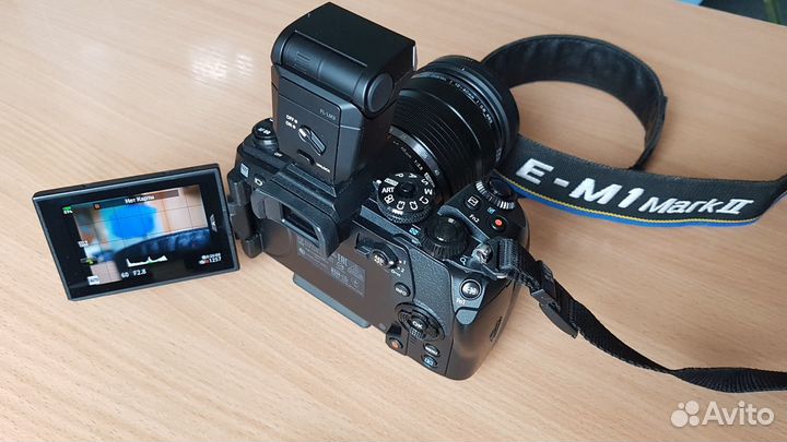 Фотокамера Olympus OM-D E-M1 Mark II