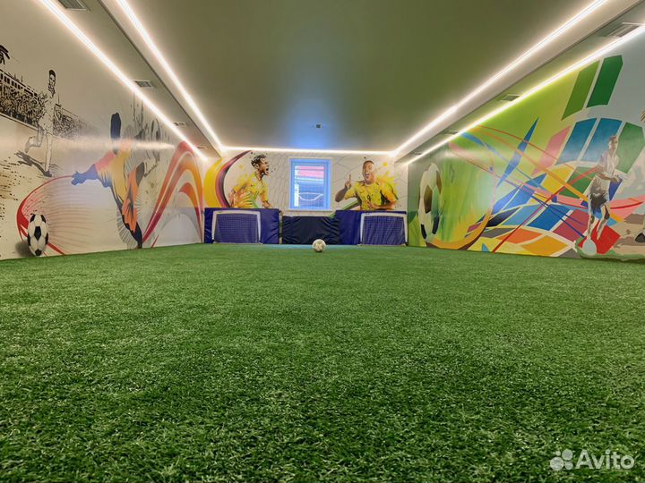 Аренда футбольного зала 80кв.м искусственный газон