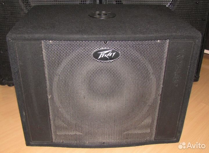 Активный сабвуфер Peavey 800W 1шт Pro SUB-115 Orig